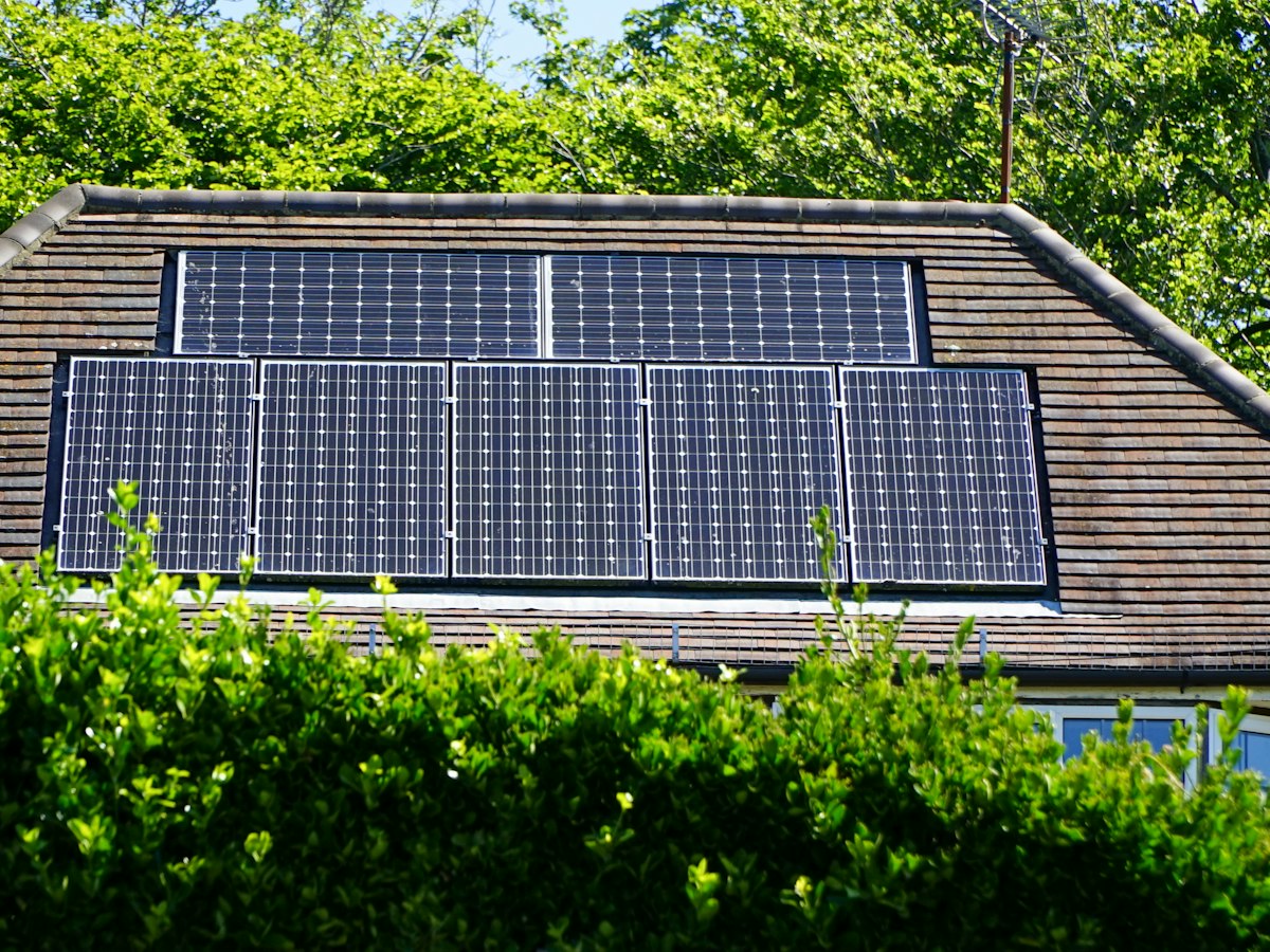 Casa con impianto fotovoltaico